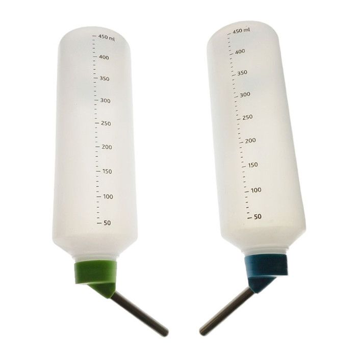 Comparer les prix de Un lot de deux biberons en plastique 450ml pour chinchillas, lapins couleurs aléatoires.