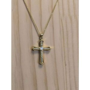 Pendentif Croix Or 9 Carats Avec Zirconium - 17mm X 8mm - Femme, Neuf Avec étiquettes