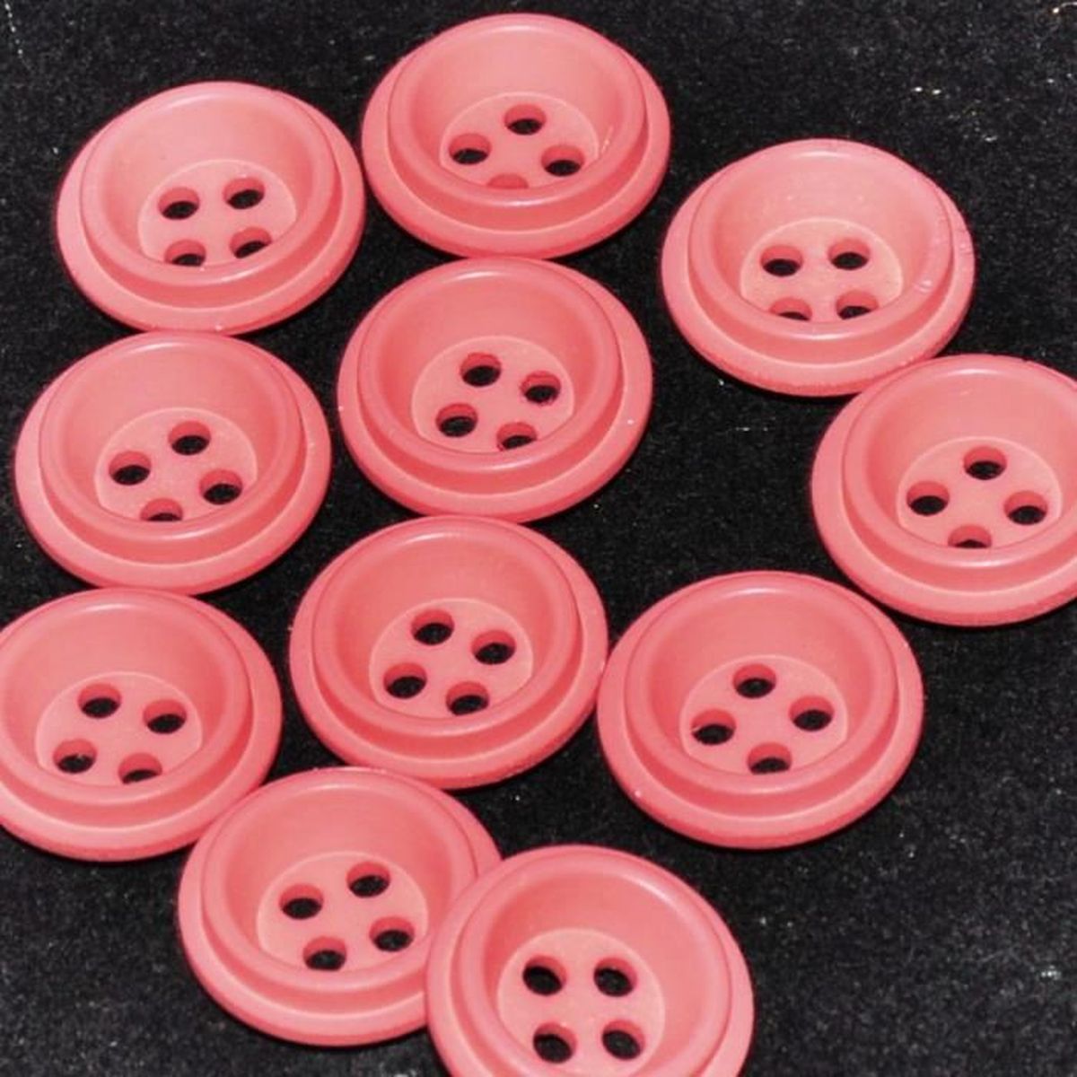 Mercerie lot de 5 Boutons plastique rose 20mm button