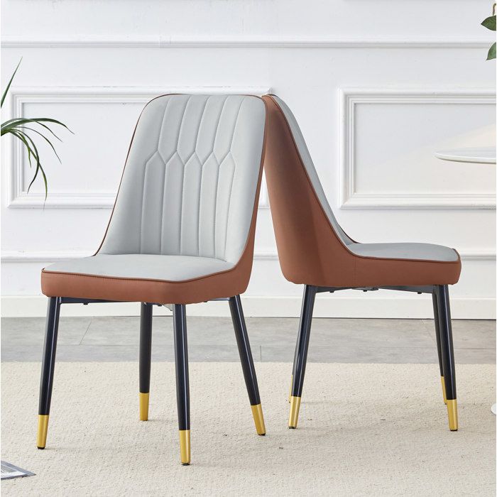 WOVREO Lot de 2 chaises de salle a manger en PU bicolore gris clair et marron avec pieds en metal noir