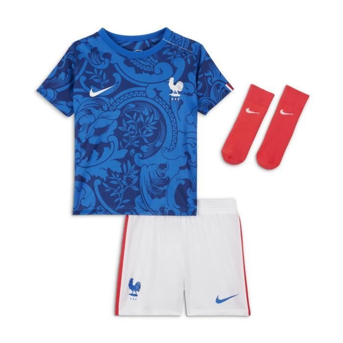 NIKE Junior Ensemble de foot bleu blanc et rouge 3 6 mois Bleu Garcons Cdiscount Sport