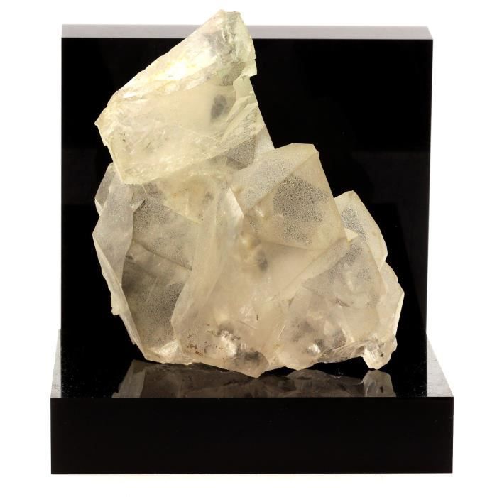 Pierre -Quartz. 1795.0 ct. Massif du Mont-Blanc, France.