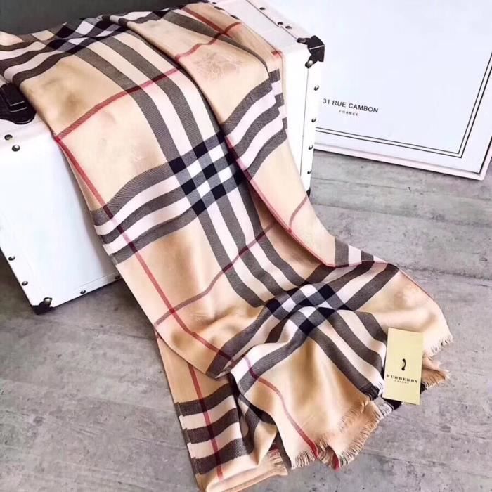 Chale burberry deals
