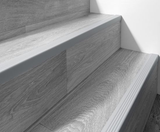 Argent/é descalier-protection 200cm Nez de marche profil d/’angle PVC autoadh/ésif 41x25mm antid/érapant bande de bordure