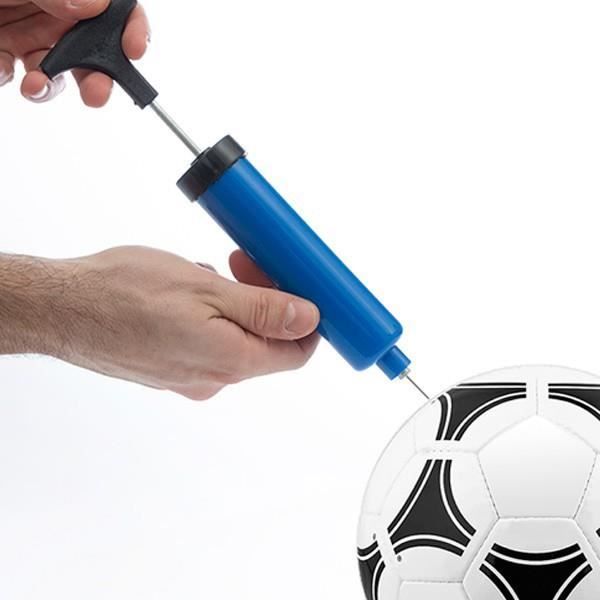 Pompe à main pour ballons - Gonfler facilement ballons de foot avec aiguille  - Cdiscount Maison