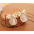 Boucles D'Oreilles - Perles Ailées - Noeud Papillon et Perles - Blanc-1