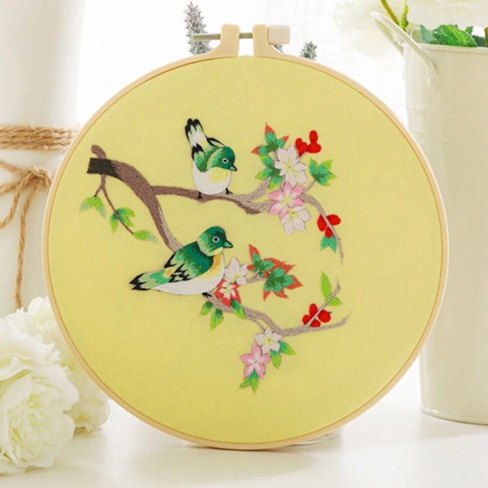 Large Commode En Arbalette Estampillée de F Fleury