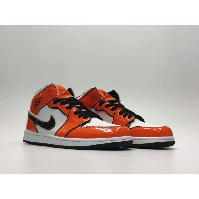 Basket Jordan 1 Mid Chaussure de Sport pour Homme Femme Orange Orange -  Cdiscount Chaussures