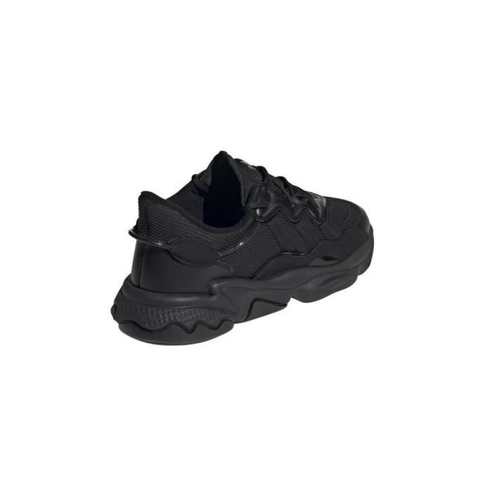 Chaussure ozweego noir deals