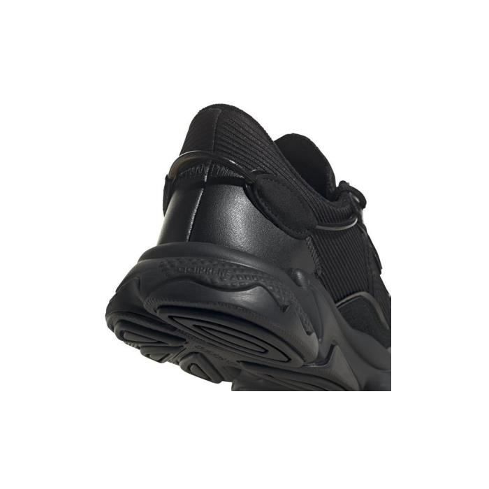 Ozweego noir deals homme