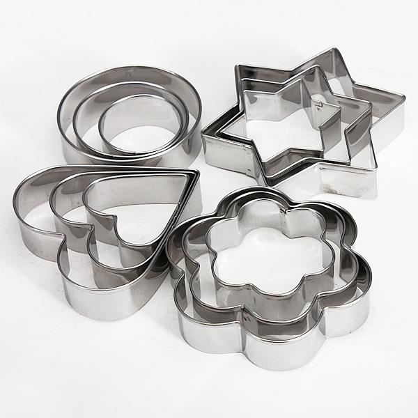 Set De 12 Emporte-pièces Mini En Métal Argenté - Marque Graine Créative, Neuf, Idéal Pâtisserie