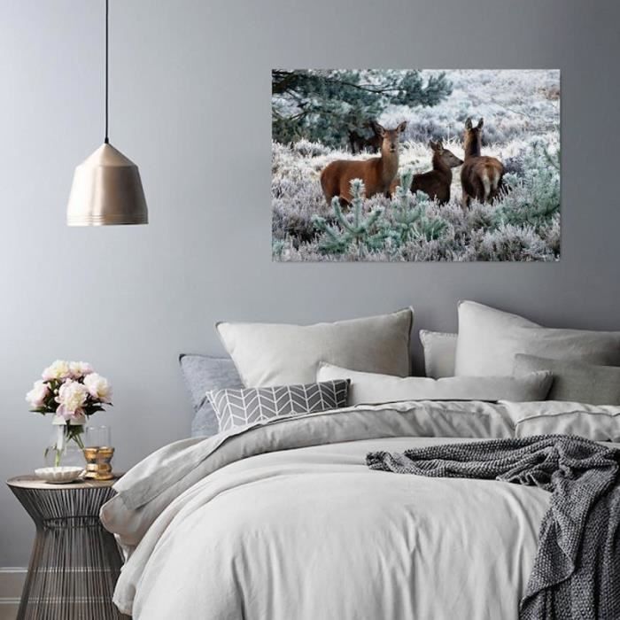 Tableau Sur Toile Cerf En Forêt - Décoration Murale Moderne 70x50 Cm, Cadre Inclus, Pour Salon, Chambre Ou Cuisine