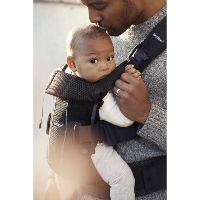 Babybjorn porte bébé noir trés peu utilisé carrier one