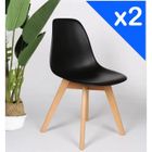 Chaises noires style scandinave modèle TULIP - KOSMI - Coque en résine noire, pieds en bois naturel