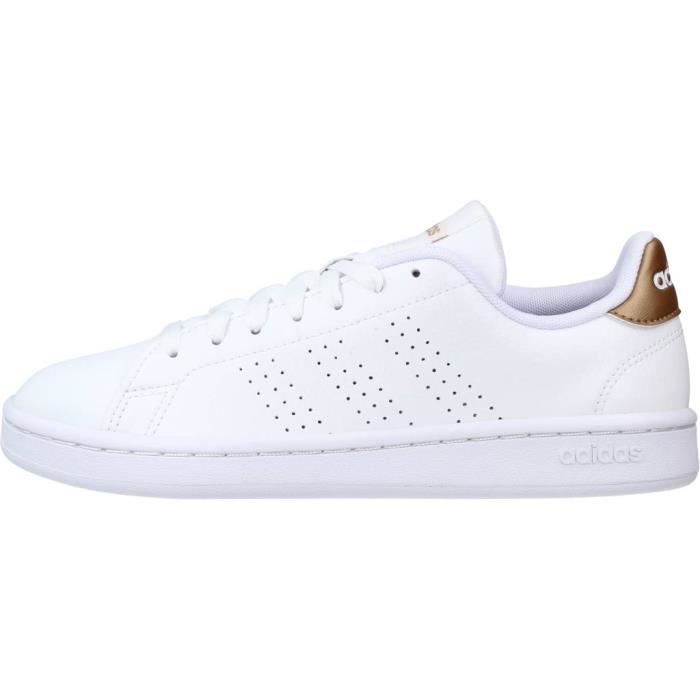 Basket Adidas Modele 109377 Blanc Femme Lacets