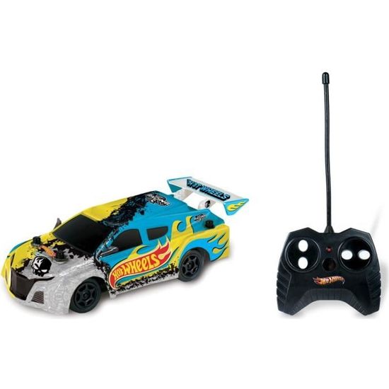 Voiture télécommandée Hot Wheels - Modèle aléatoire - Echelle 1/28ème -  Toutes fonctions - Garçon dès 6 ans