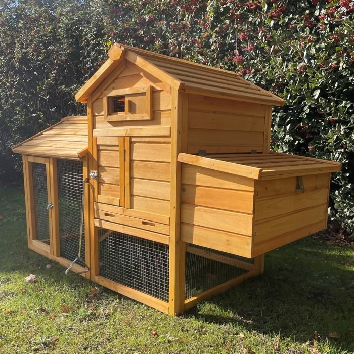 Meilleurs prix pour Poulailler Enclos Bréda S - Marron - 2 Poules - Bois traité - 150 x 70 x 93 cm - Extérieur