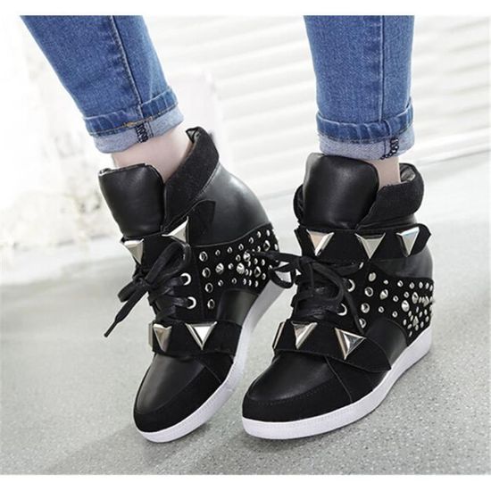 Baskets Gothiques Punk Demonia DEV 06/BW - Taille 45, Noir, Style Démoniaque Et Confortable
