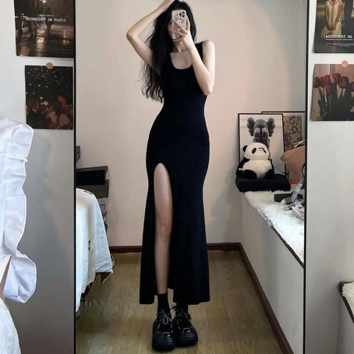 Robe noire Marque inconnue Bretelles couvertes Fente laterale Coupe irreguliere Maxi Style coreen Noir Cdiscount Pret a Porter