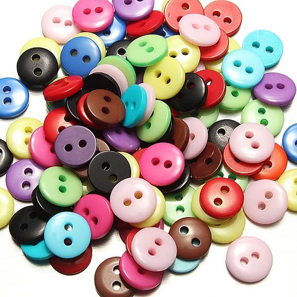 Lots 100pcs Couleurs Mixtes Résine Boutons 2 Trous DIY Couture