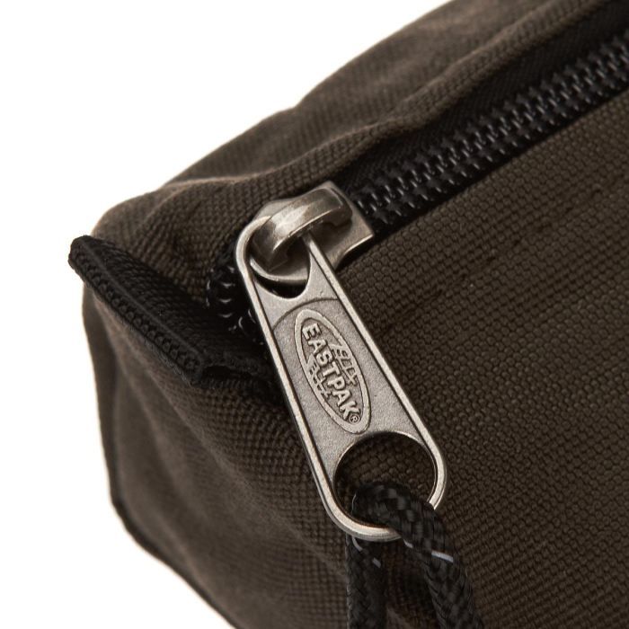 Trousse Benchmark Eastpak Marron Mental Marron Cdiscount Bagagerie Maroquinerie