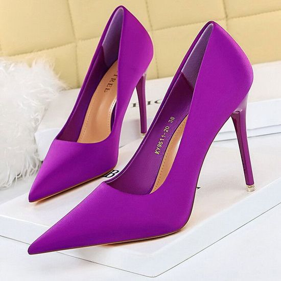Les escarpins violets, nouveaux incontournables au rayon chaussures