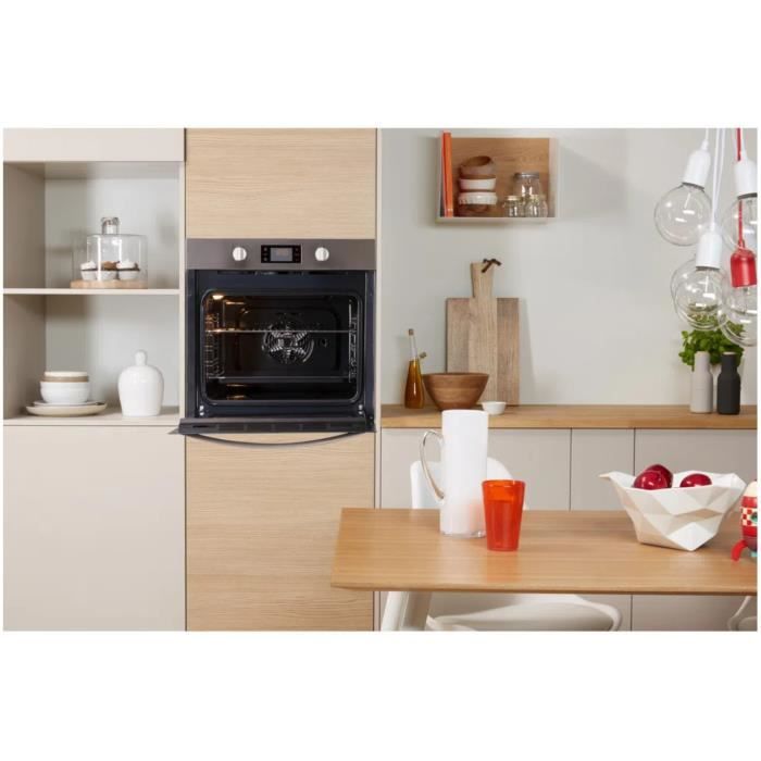 Four Encastrable Indesit IFW5844CIX - Catalyse, 71L, A+ | Chaleur Pulsée, Digital, Nettoyage Easy