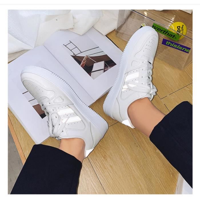 Baskets running sales pas cher