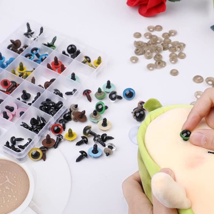 100 Supports Pour Poupées Crochet FREEBLOSS – Présentoirs Plastique Avec Base Feutrée, Taille 1,4x2 Pouces, Pour Figurines Amigurumi – Idéal Pour Collectionneurs
