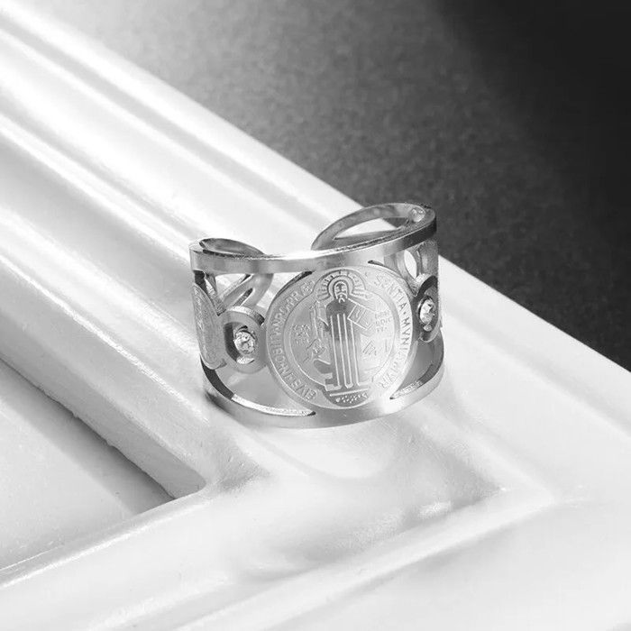 Bague Réglable Argentée – Forme Géométrique, Plaquée Argent – Sans Marque