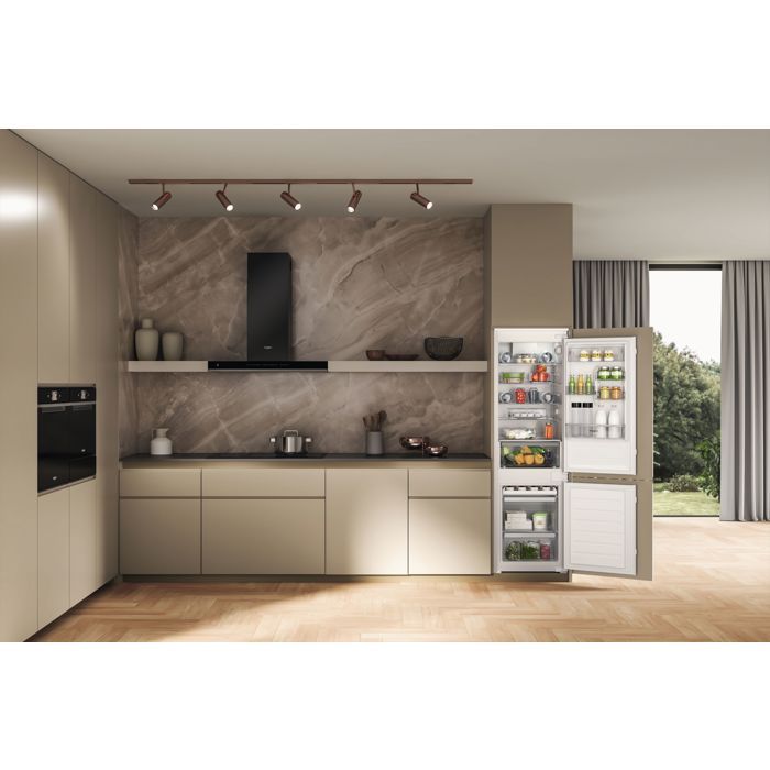 R frig rateur Combin WHIRLPOOL Int grable 268 L 6e Sens r-frig-rateur-combin-whirlpool-int-grable-268-l-6e-sens