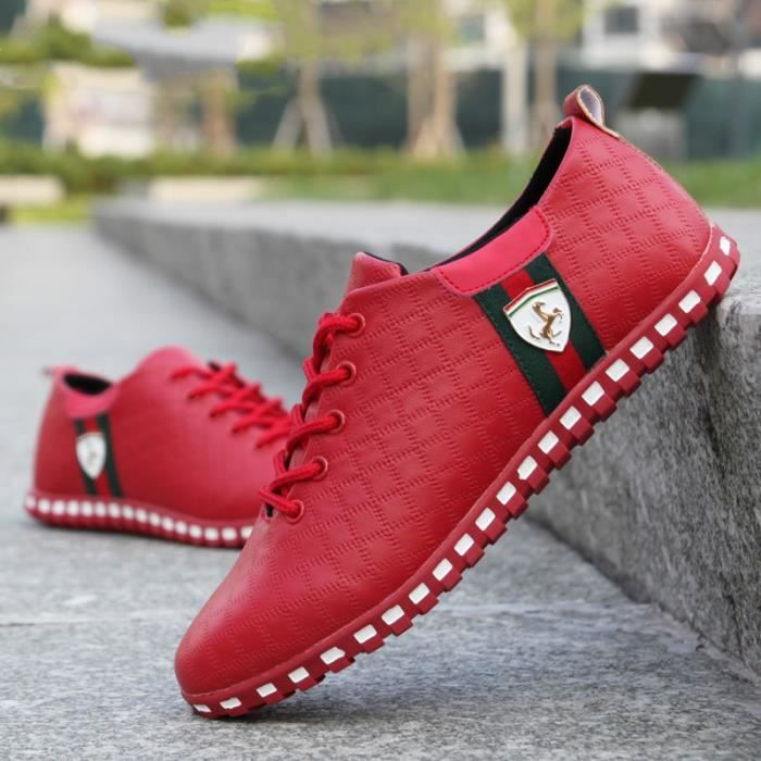 chaussure de marque rouge