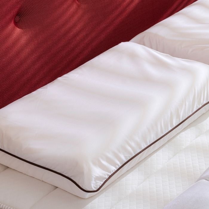 Oreiller ergonomique latex naturel et taie d'oreiller percale Someo