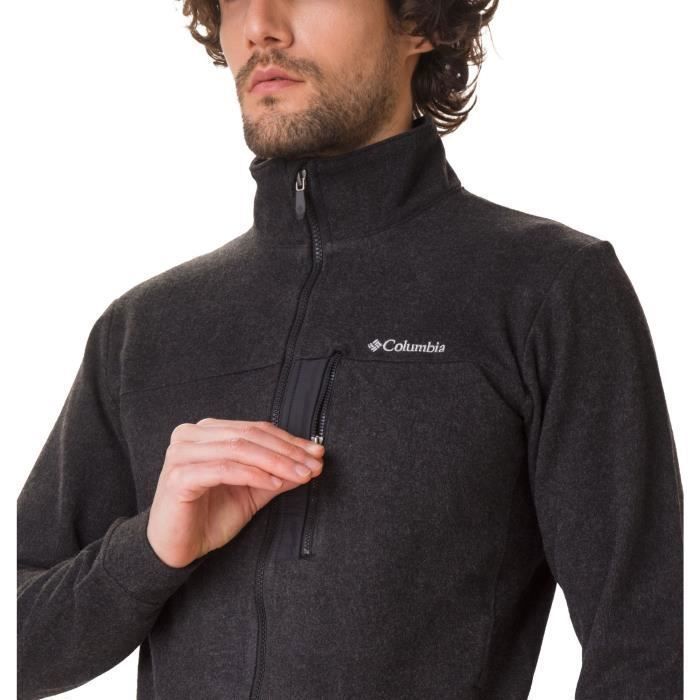 À 31,99 euros chez , cette veste polaire pour homme Columbia