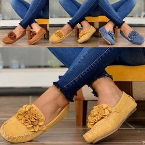 chaussures en cuir souple femme