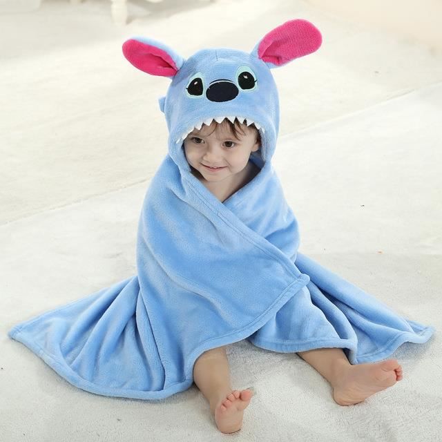 Peignoir de bain pour bebe avec capuche motif dessin anime animaux couleur bleu modele Stitch Cdiscount Puericulture Eveil bebe