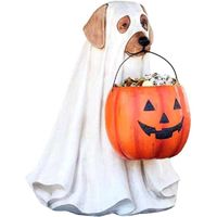 Statue de chien fantôme d'Halloween, décoration de fête intérieure avec une statue de fantôme