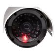 Kabalo Réaliste Caméra Factice Fausse sans fil, Faux Dummy de sécurité CCTV clignotant LED intérieure extérieure Argent-1