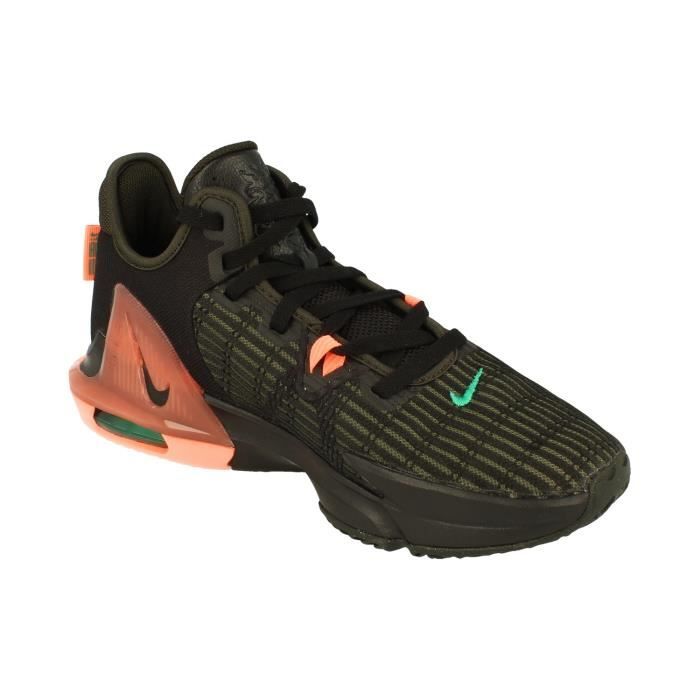lebron witness 16