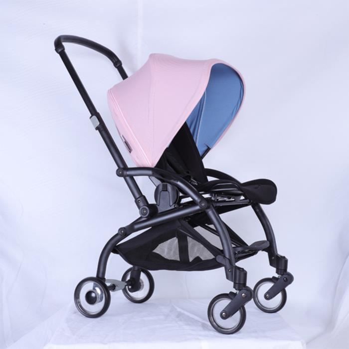 poussette face maman face route