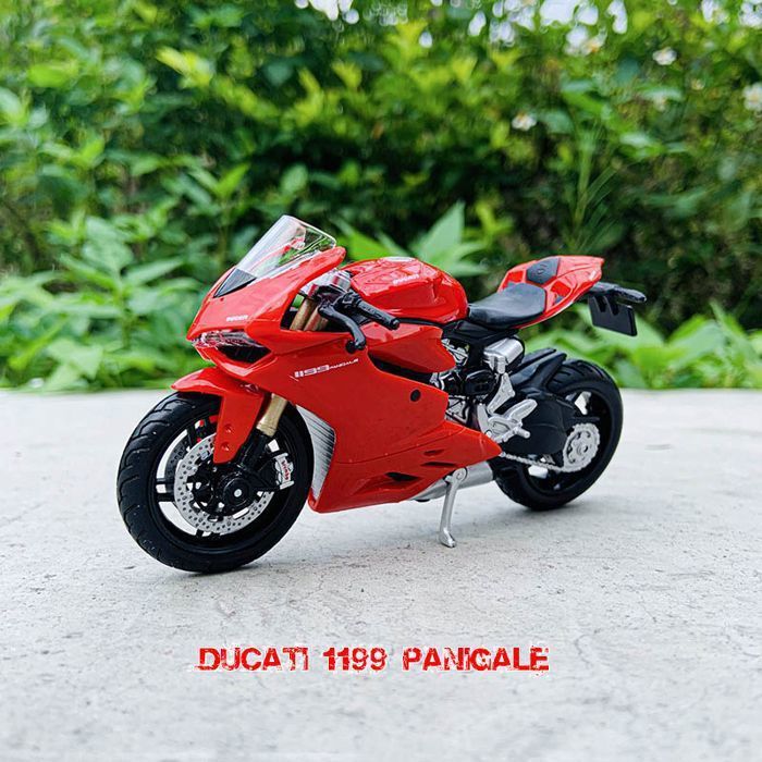 Modelo A Escala 1:18 De Ducati Panigale V4 S Corse Por Maisto - Nuevo En Caja