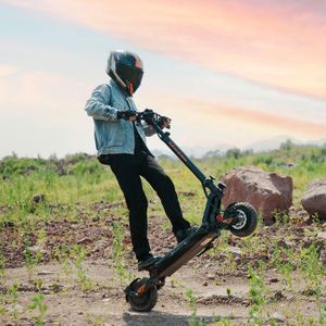Trottinette électrique Ruptor R1 Lite V2 - 500W - Autonomie 60km - 10 Pouces - Noire