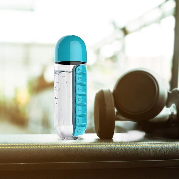 Bouteille d'eau en plastique avec pilulier