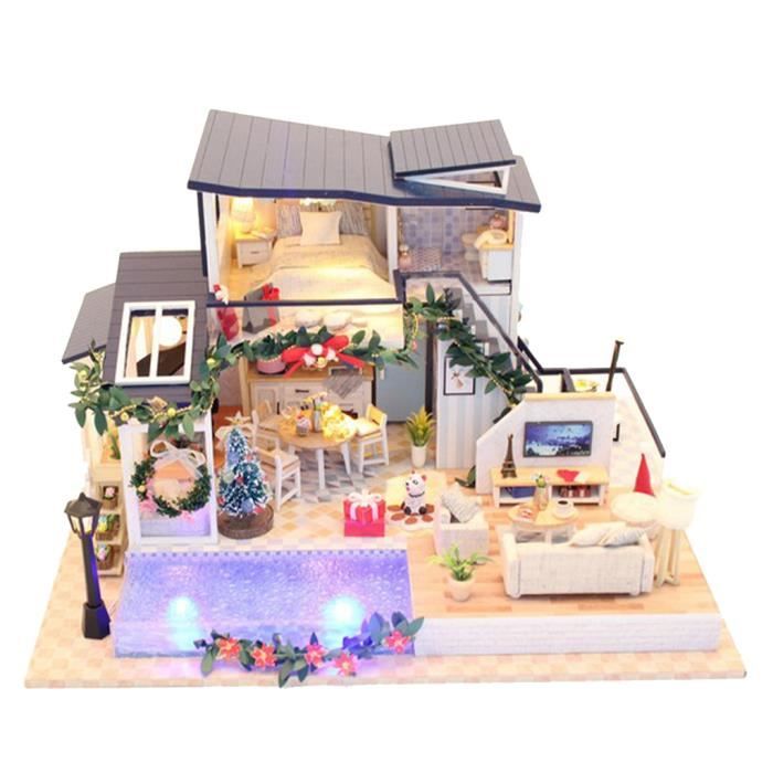 accessoire maison de poupee