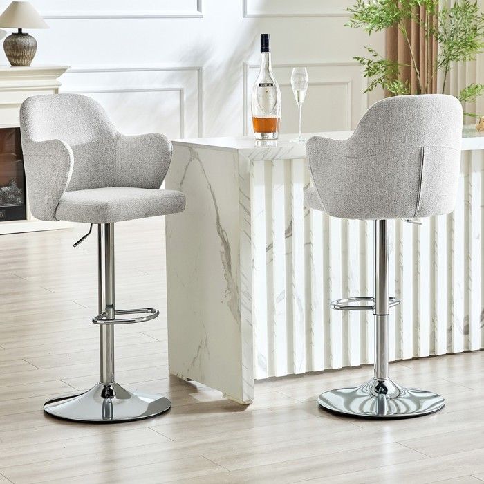 Lot 2 tabourets de bar hauteur ajustable accoudoirs rembourrés pivotants 360° pour bar privé et resto Lot 2 tabourets de bar hauteur ajustable accoudoirs rembourrés pivotants 360° pour bar privé et resto