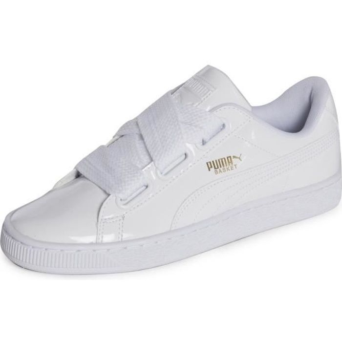 puma avec ruban blanc