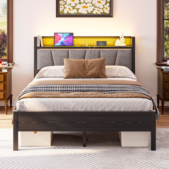 Cadre de lit 140x190cm - BLOSSOM - Éclairage LED intelligent - Station de recharge USB - Silencieux Cadre de lit 140x190cm - BLOSSOM - Éclairage LED intelligent - Station de recharge USB - Silencieux