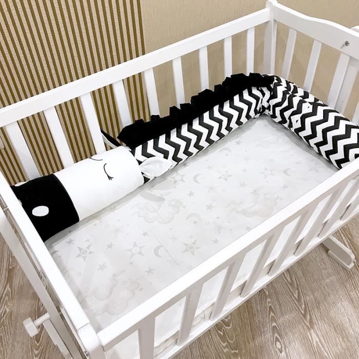 Tour De Lit 0cm Zebre Noir Et Blanc Pour Lit De Bebe 100 Coton Noir Et Blanc Achat Vente Tour De Lit Bebe Cdiscount