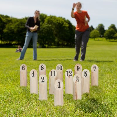 Relaxdays Kubb, Jeu D'échecs Viking En Bois De Sapin, 21 Pièces Avec Caisse,adultes Et Enfants Jardin Camping Nature 49828116