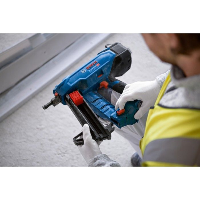 Bosch GNB 18V 38 Professional Cloueuse à béton sans fil 18 V 13 38 mm 06019L7000 BITURBO Brushless Solo sans batterie